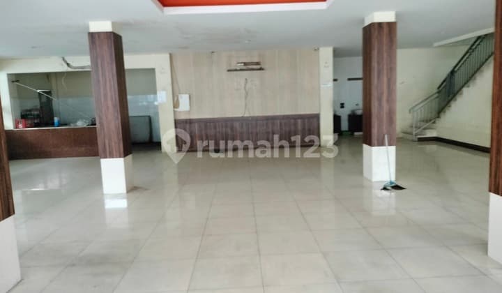 Ruko Gandeng 3 dan Nembus Di Duta Harapan Indah Hadap Jalan Raya Ex Restoran