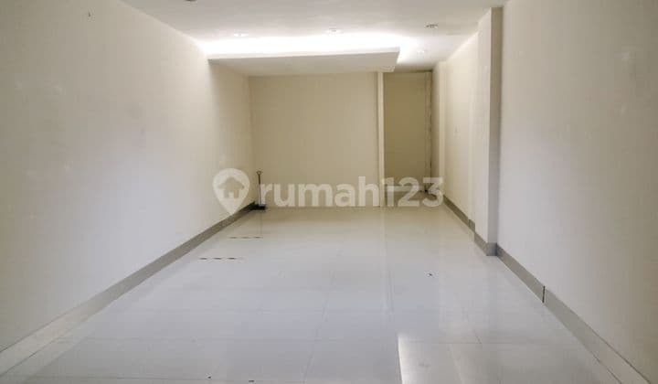 Ruko 4 Lantai Di Jalan Raya Tanah Abang Cocok Untuk Bank, Kantor Atau Tempat Usaha Lain