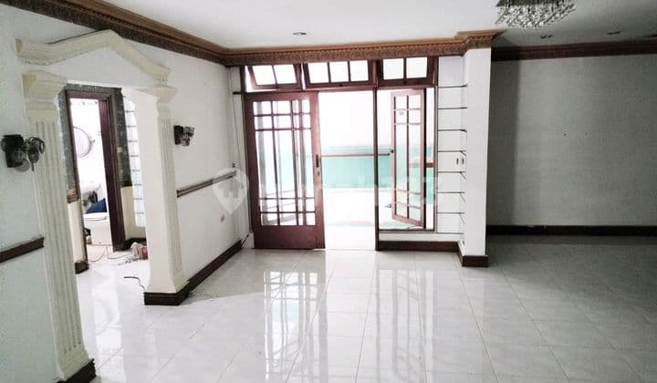 Rumah Luas Dan Nyaman 2 Lantai 10x20 Sudah Shm Terletak Di Komplek Perumahan Muara Karang