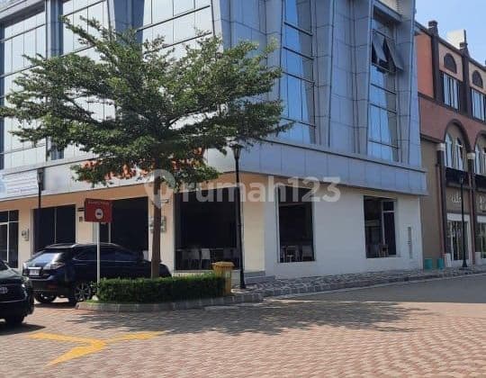 Ruko Gandeng 3 Hook Full Renovated Lokasi Si Boulevard Parkiran 20 Mobil Ada Lift, Ac, Genset Cocok untuk Kafe, Restoran, Kantor Terletak di La Riviera Pantai Indah Kapuk Pik 2