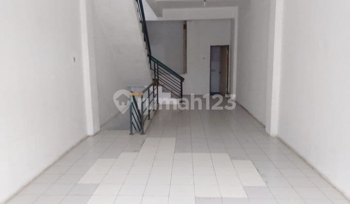 Ruko Strategis 4.5 Lantai Di Pusat Bisnis Cocok Untuk Usaha Dan Kantor Terletak Di Asemka Pasar Pagi