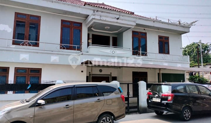 Rumah Murah 2 Lantai Sudah SHM Terletak di Perumahan Daan Mogot Estate Kapuk Cengkareng