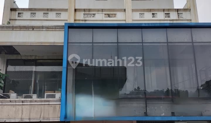 Ruko Gandeng 4 Lantai 11x20 Cocok Untuk Kantor, Usaha, Lokasi Strategis Terletak Di Komplek Ruko Pondok Indah Jakarta Selatan
