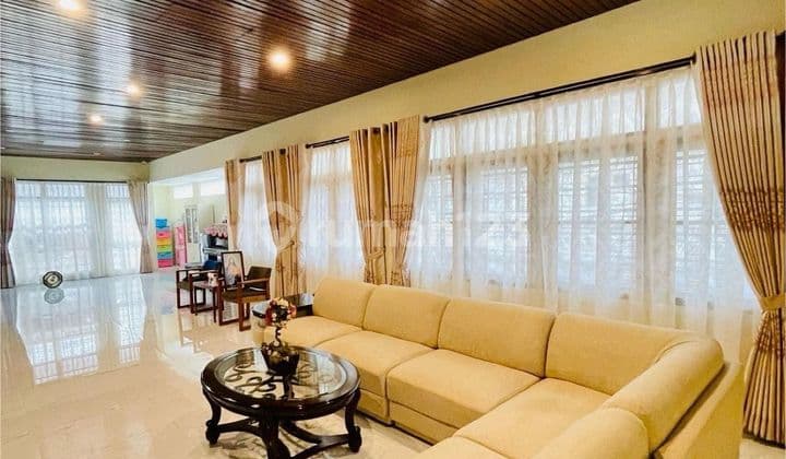 Rumah Luas Dan Mewah Full Furnished Siap Huni Posisi Di Hook Hadap Timur Sudah Shm Terletak Di Mangga Besar