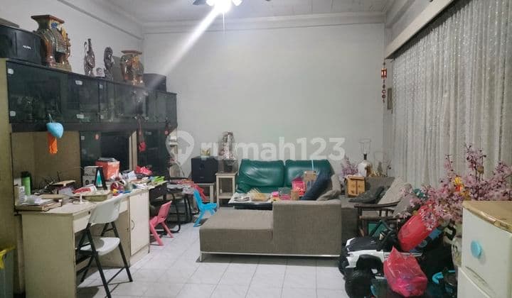 Rumah Luas 2.5 Lantai Di Hook Sudah Shm Terletak Di Komplek.perumahan Jembatan Dua Yang Tenang Dan Nyaman