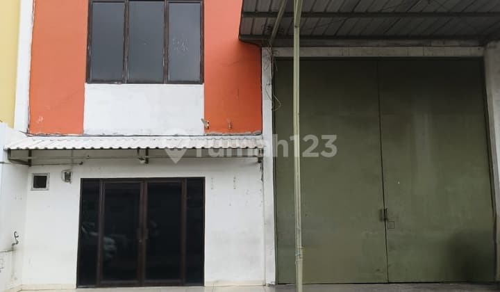 Gudang Dengan Kantor 2 Lantai Akses Container Terletak Di Area Pergudangan Jaya Niaga Jurumudi Tangerang