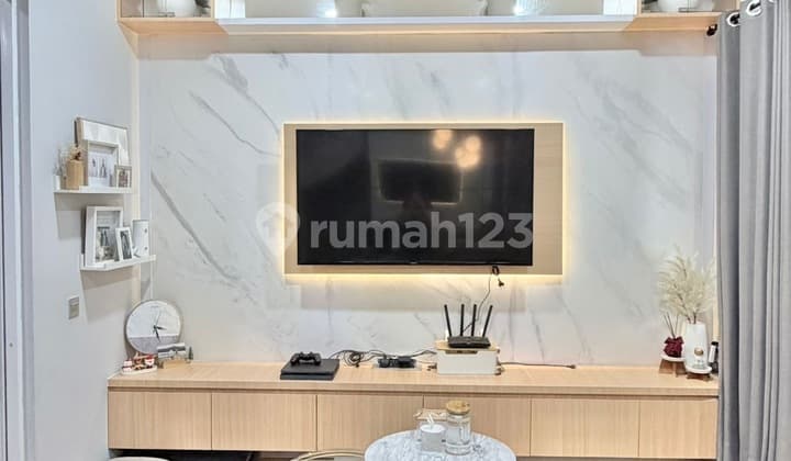 Rumah 2 Lantai di Vanya Park, Cluster Assana, BSD City, Siap Huniv