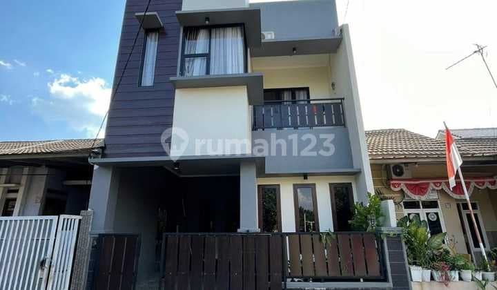 Rumah 2,5 Lantai Full Renovasi Siap Huni Setu Bekasi