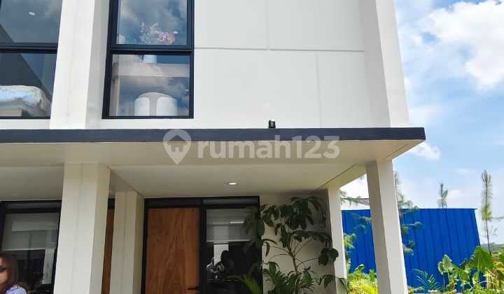 Rumah Bagus 2 Lantai Di Karangmukti, Bungursari, Purwakarta, Jawa Barat, Indonesia, Purwakarta