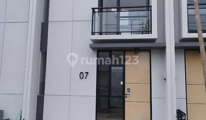 Rumah Kontrakan Bagus Unfurnished Cluster Cendana Lippo Cikarang