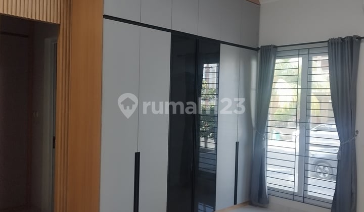 House, 2 Floors, Freehold Title, in Lippo Cikarang