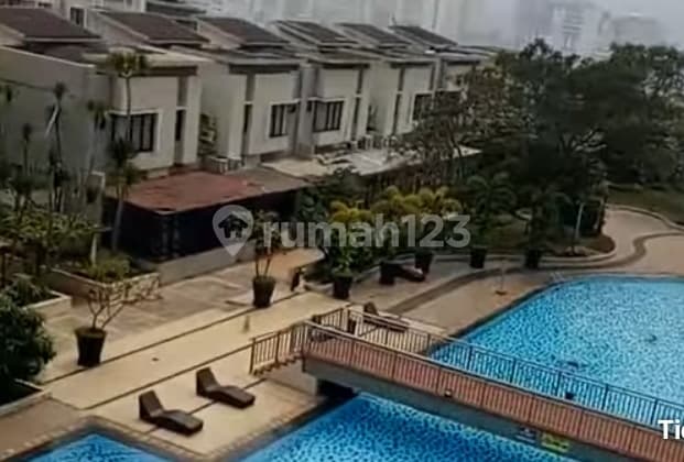 Jual Bu!! Rumah Mewah 2Lt Diatas Mall Thamrin City Jakpus