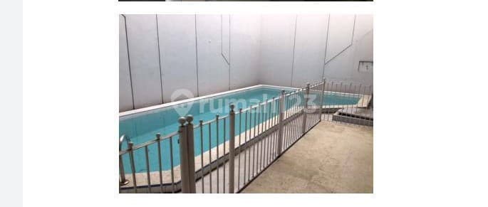 Disewakan Cepat Rumah 2lt Ada Kolam Renang di Kebayoran Lama