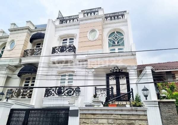 Jual Cepat Rumah 3lt N Rooftop Ada Kolam Renang Dkt Pondok Indah