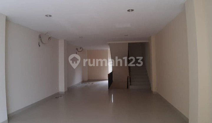 Disewakan Ruko 4lt Parkir 2mobil Luas 320m2 Kebayoran Baru Jaksel Disewakan Ruko 4lt Parkir 2mobil Luas 320m2 Kebayoran Baru Jaksel