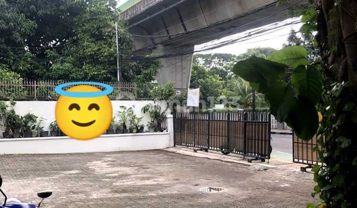 Disewakan Gudang 2lt 580m2 Parkir 8mobil di Kebayoran Jaksel