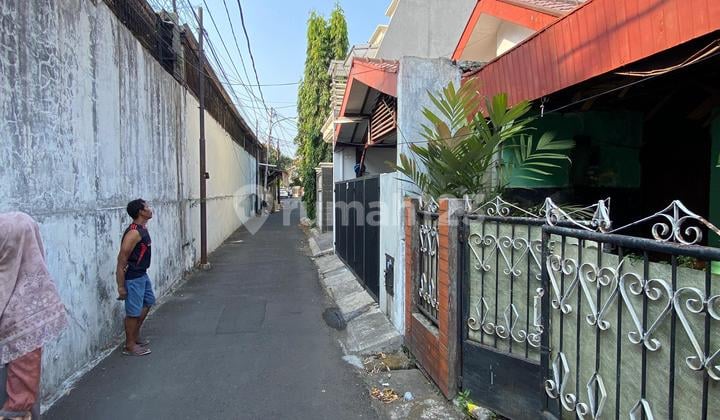 Rumah Hitung Tanah Cuma 2 Menit Jalan Kaki Ke Kantor Pajak Tebet