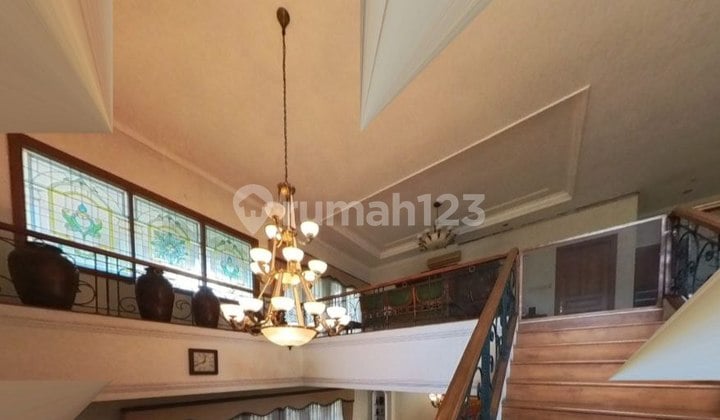 Dibawah Njop Rumah 2lt Luas 1186m2 Dekat Scbd Gatot Subroto 5 Menit Tol