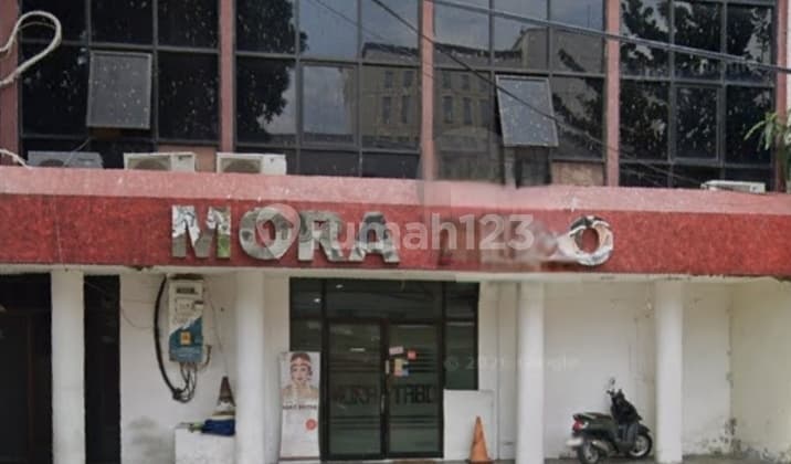 Disewakan Gedung 4Lt Parkiran 8 Mobil di Menteng