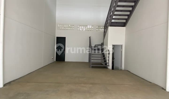Warehouse Shop for Rent 138m Multi-purpose 2 Floors Taman Tekno X BSD Negotiable