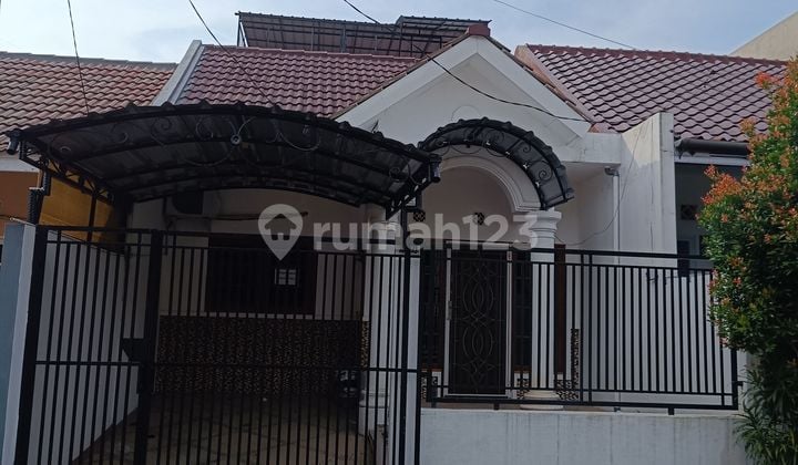 Dijual Rumah 2 Lantai di Perumahan Pajajaran