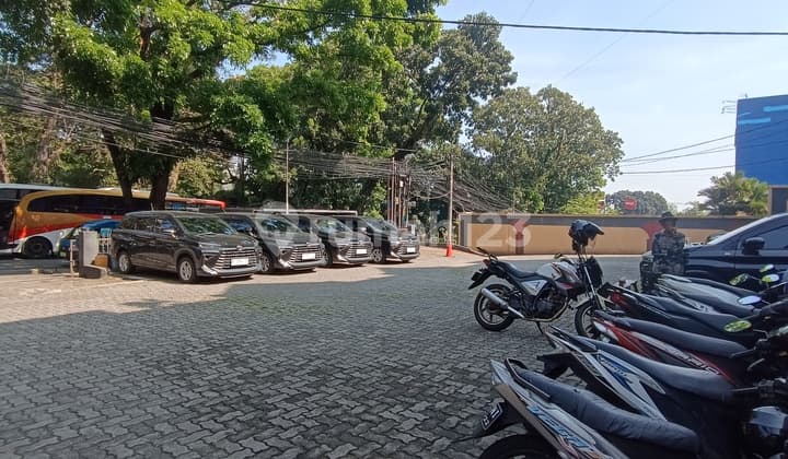 Disewakan Ruko 3 Lantai Di Pajajaran