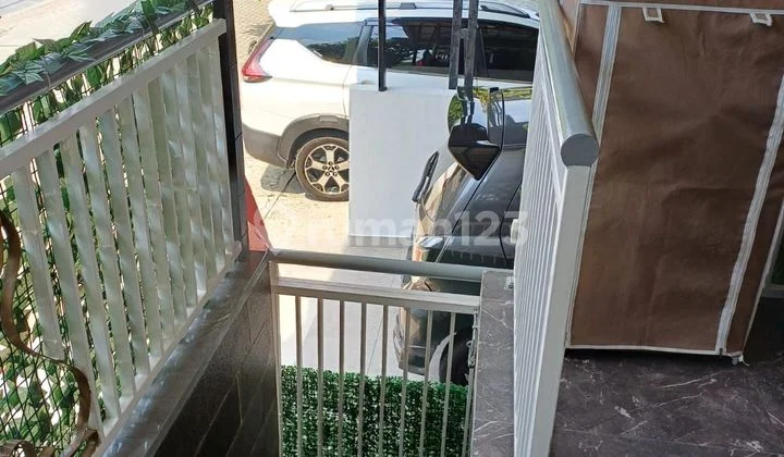 Rumah Nyaman Di Perumahan Elite