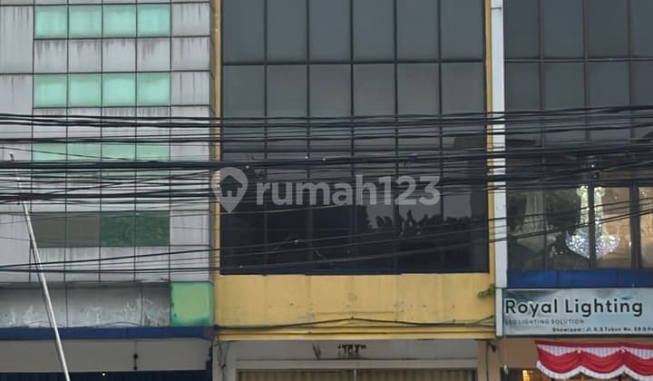 Disewakan Ruko 4 Lantai di Pajajaran