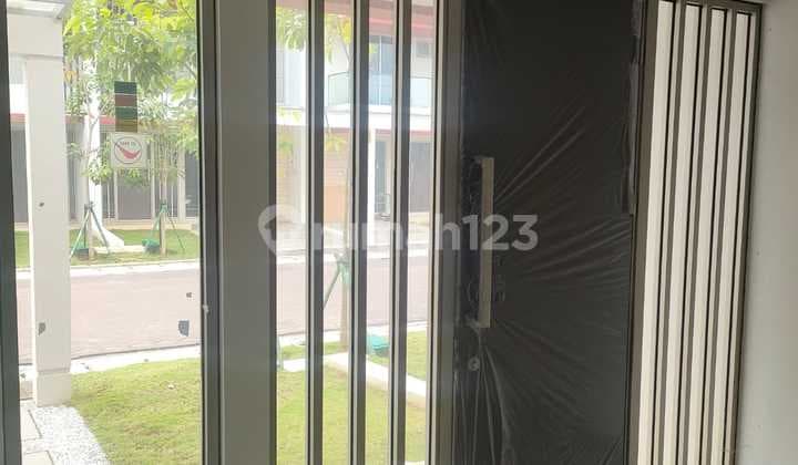 DISEWAKAN RUMAH DI PIK 2 CLUSTER SOUTH MAGENTA 6x15