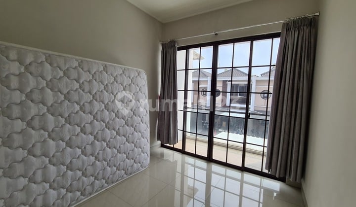 DISEWAKAN RUMAH GREEN LAKE CITY CLUSTER EAST ASIA 6X15