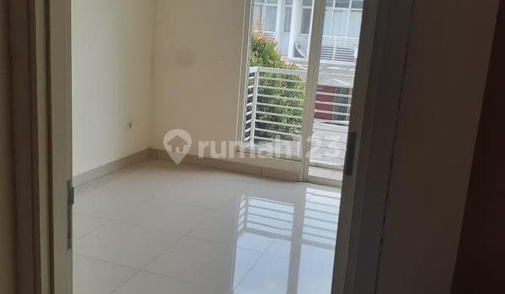 FOR SALE GREEN LAKE CITY AMERICA CLUSTER HOUSE