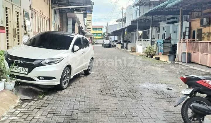 Dijual Rumah Komplek Jl Pasar Tiga - Krakatau Medan