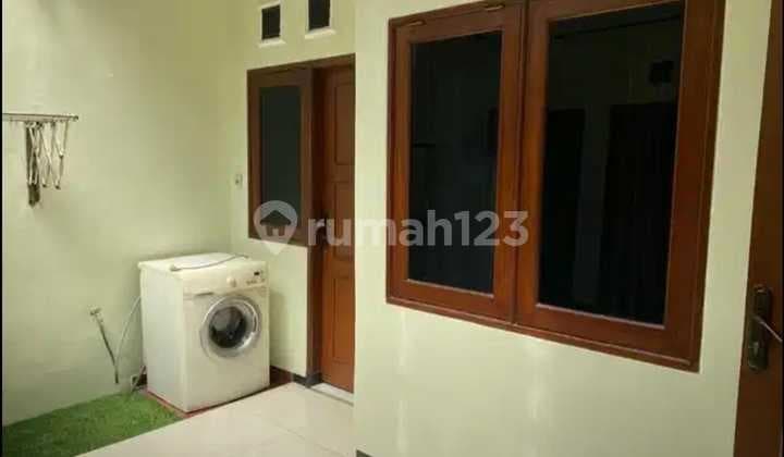 DISEWAKAN Rumah Full Furnished di Galaxy Bumi Permai Surabaya