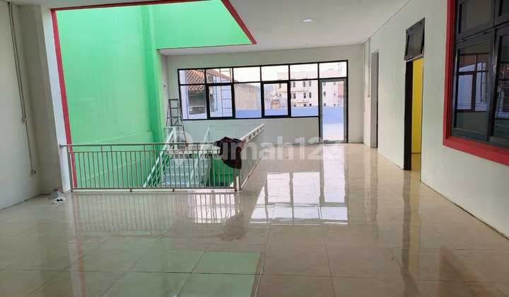 ruang usaha Ruko mainroad di SUDIRMAN BANDUNG