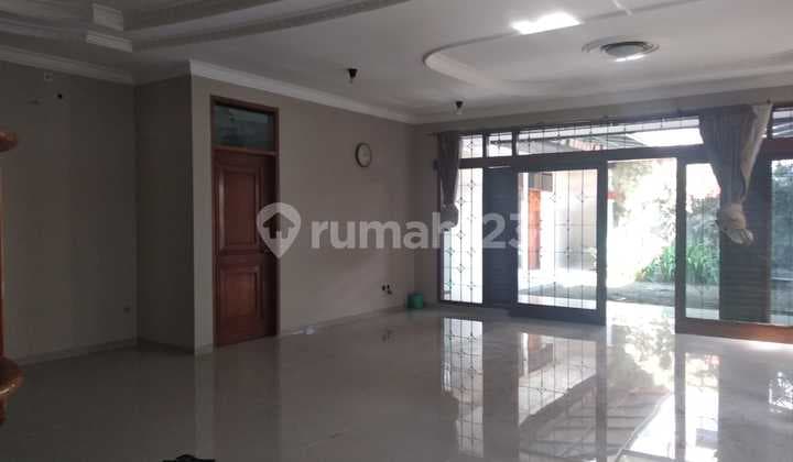 Rumah Besar Tanah Luas Di Bandung Kota