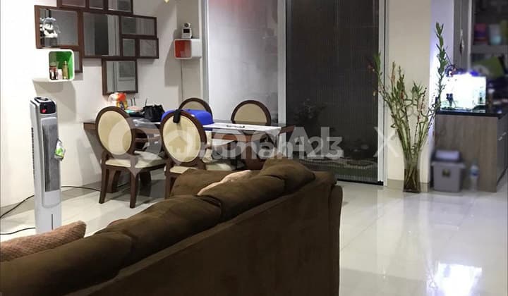 Rumah Kelapa Puan Timur Kelapa Gading, Jakarta Utara