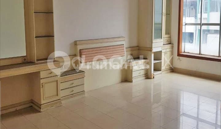 Ruko Alaydrus Petojo Utara, Gambir, Jakarta Pusat