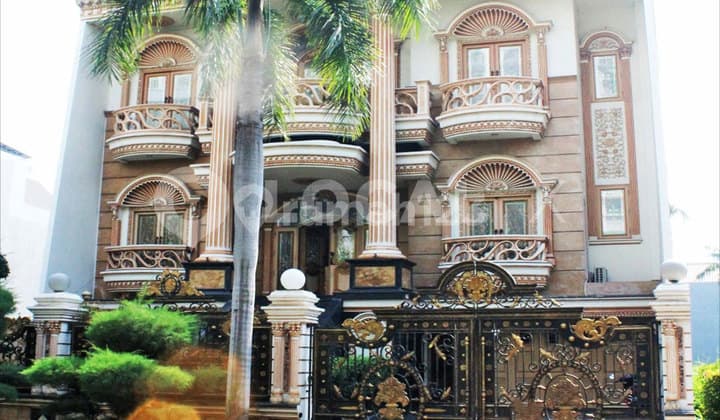 Rumah Villa Artha Gading, Kelapa Gading, Jakarta Utara