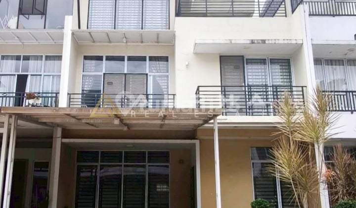 Dijual Cepat Rumah Semi Furnished 3 Lantai di Tropicana Residence Batam Center