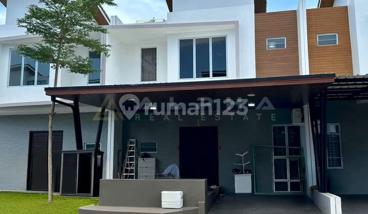 Dijual Cepat Rumah 2 Lantai Full Renov Azurebay Di Batam Center
