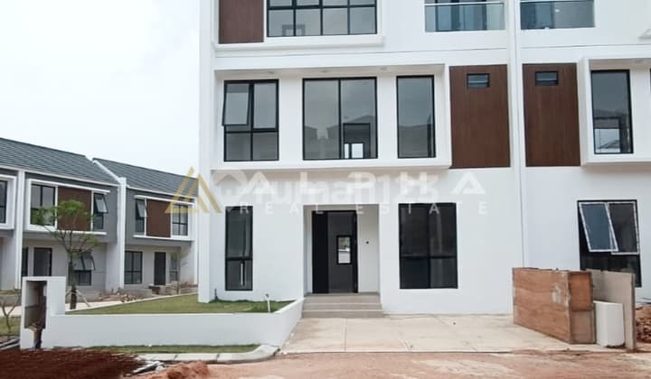 Dijual Cepat Rumah Hook 3 Lantai Diamond Pavilion di Batam Center