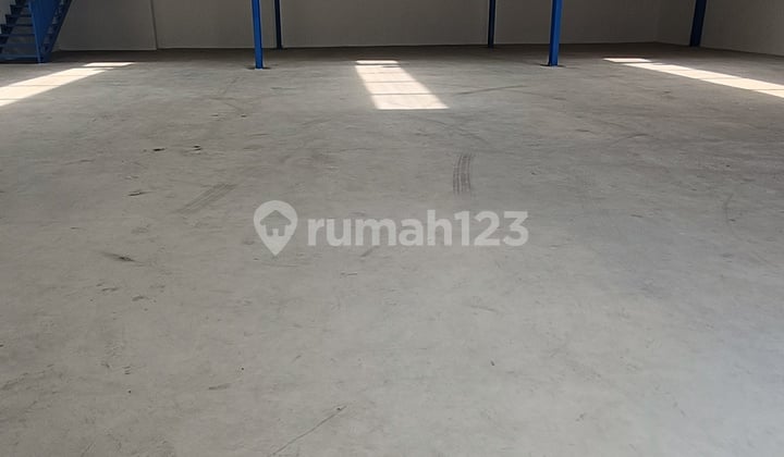 Gudang Bagus Siap Pakai Lokasi Strategis di Mainroad Caringin