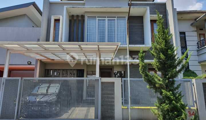 Rumah Cakep Mewah Siap Huni Semi Furnish Di Singgasana Pradana, Mekar Wangi