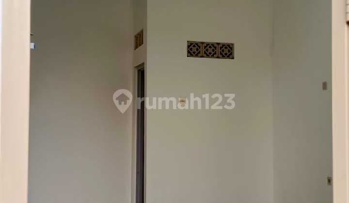 Dua Ruko Rendeng Siap Pakai Bagus Tengah Kota Di Mainroad Sudirman