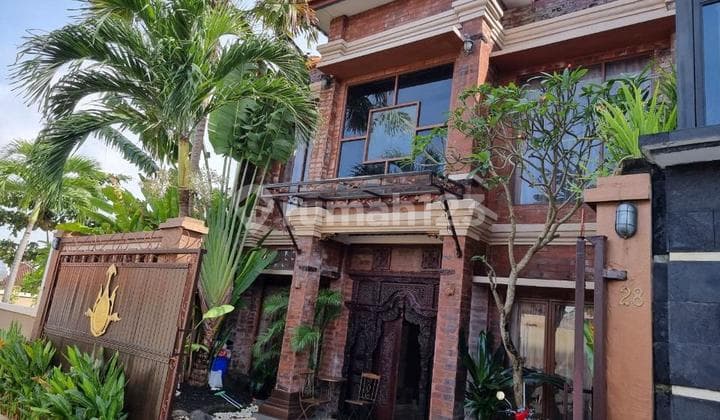 DIJUAL !!!! RUMAH/VILLA DI KEROBOKAN BALI
