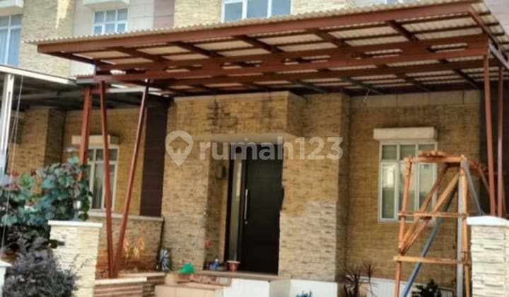 Dijual rumah 2 lantai di sakura regency bekasi timur