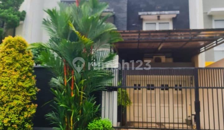 2.5-Story House in Taman Permata Buana, West Jakarta