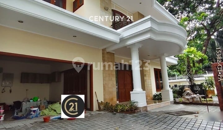 Disewakan Rumah Siap Huni Dilengkapi Swimming Pool Dipondok Indah