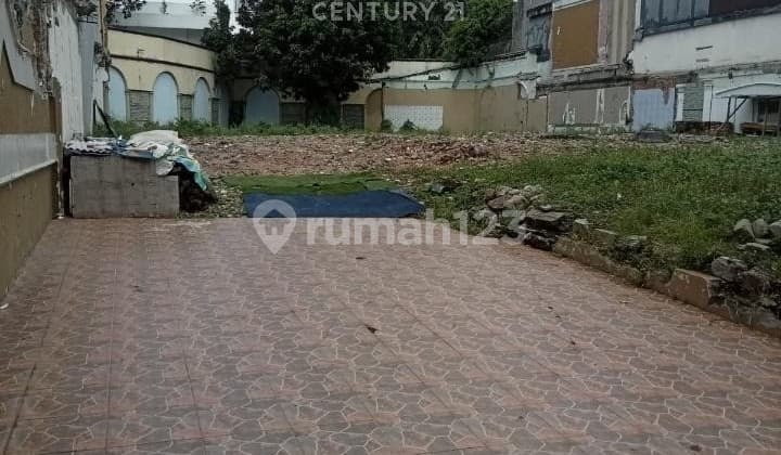 For Sale: Land in a Comfortable Environment in Kebayoran Baru, South Jakarta