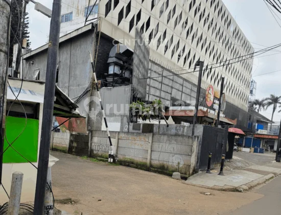 For Sale House in Veteran South Jakarta Strategic Location For Sale House in Veteran South Jakarta Strategic Location